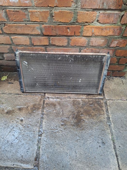 Праве зеркало Шевроле нива