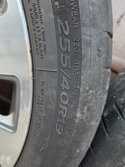 Koła Alufelgi Audi A8 D3 19 8,5Jx19 ET45 Hankook 255/40 R19 letnie