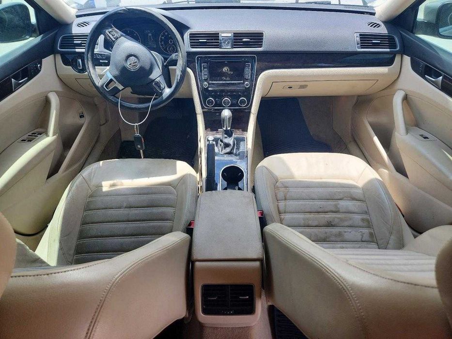 2014 Volkswagen PASSAT SEL