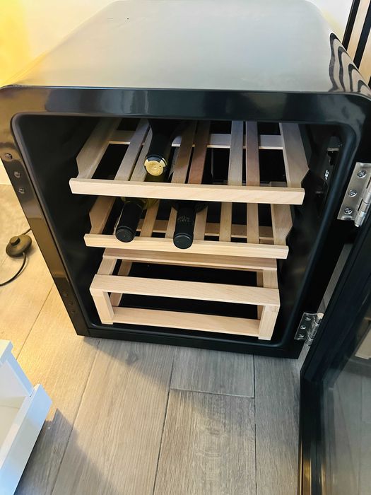 CREATE Frigorifico de Vinhos Winecooler preto