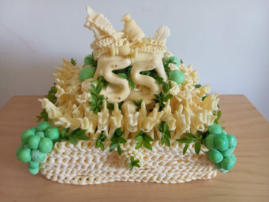 Сирні коники, косички, тортики з сиру