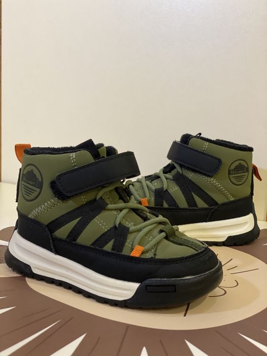 Демісезонні дитячі хайтопи . Дитяче взуття  весна