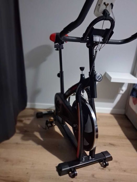 Stationary Bicycle474286907646945284