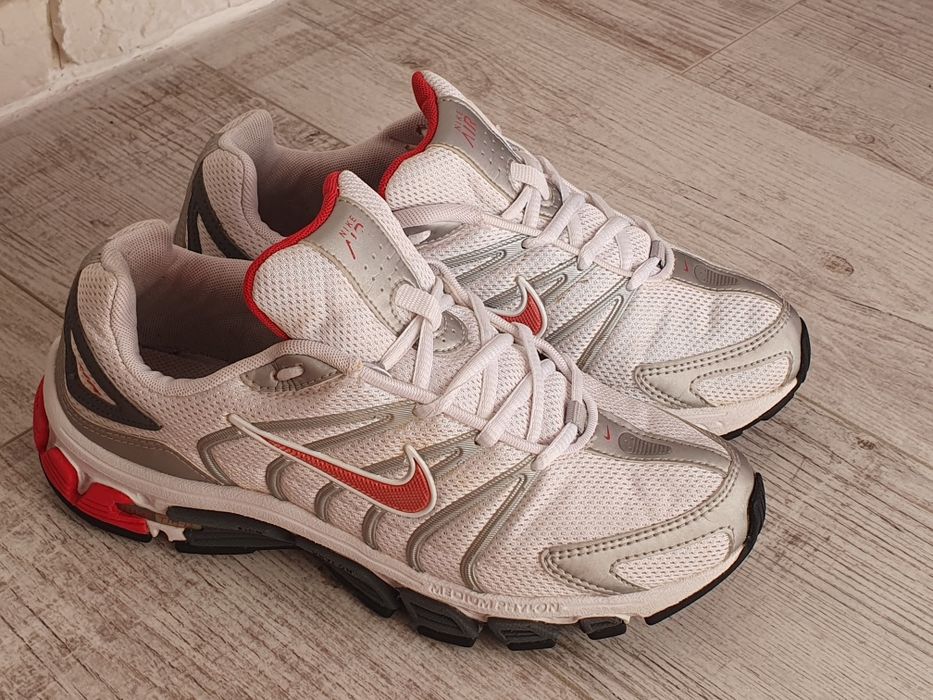 Стильні кросівки унісекс Nike Air Tri D /40 розмір/ 26 см по стелькі