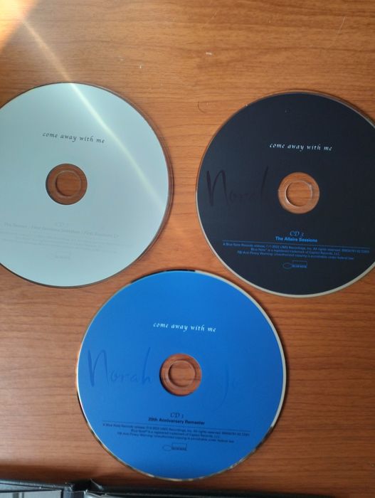 CD triplo Norah Jones Deluxe Edition