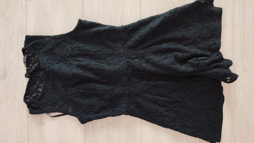 Czarny koronkowy kombinezon damski rozmiar S