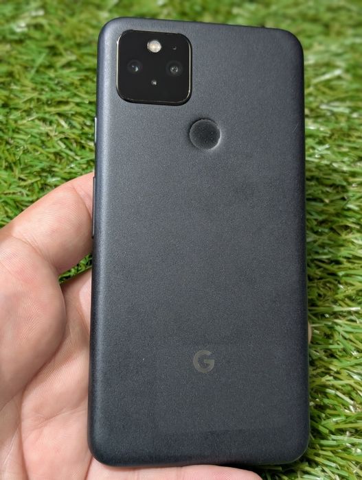 Google pixel 5 Obsidian (21843) 8/128Gb Neverlock 99% батарея