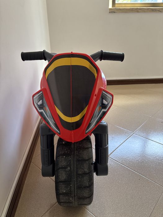 Mota electrica crianca