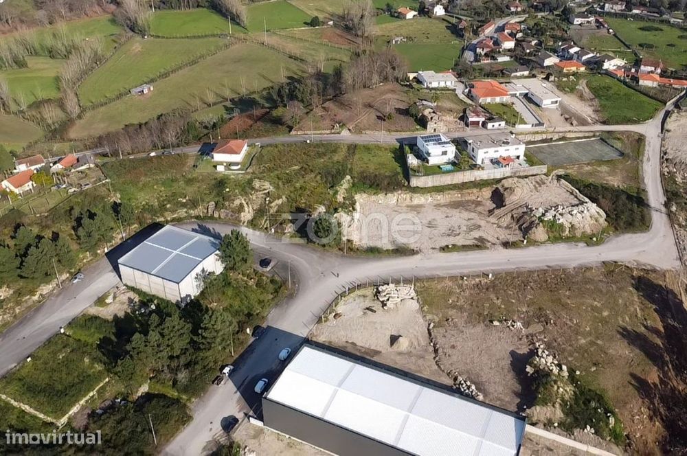 Lote de terreno Industrial para construção c/ área total de 820 m2