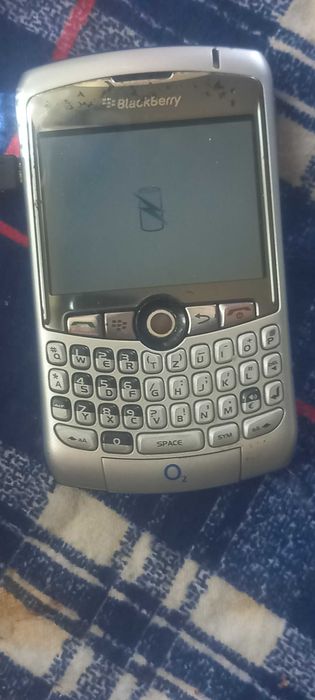 Телефон BlackBerry 8310