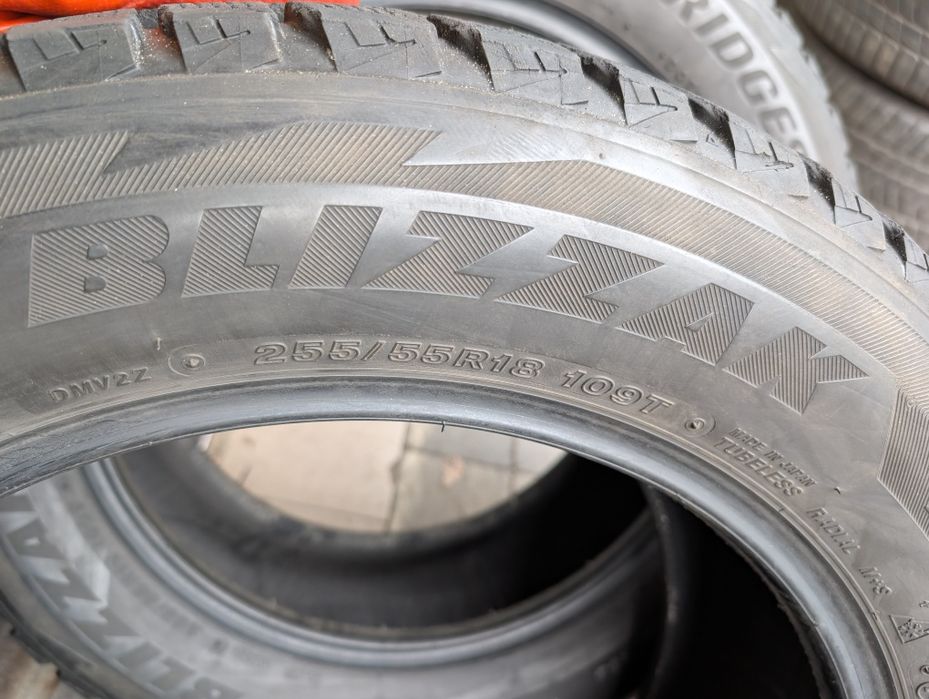 Зимняя резина 255/55 R18 Bridgestone Blizzak