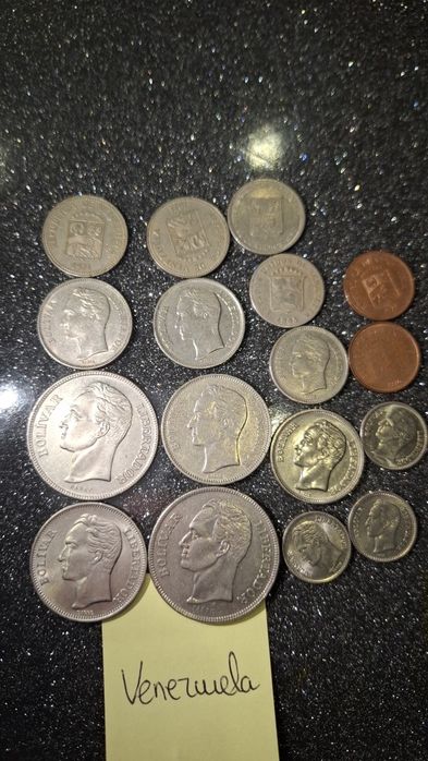 Moedas antigas colecionáveis