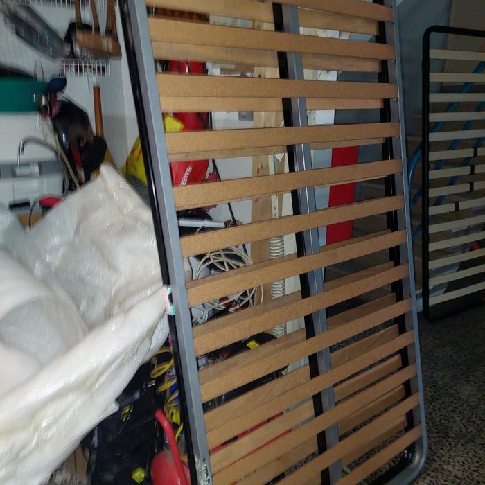 Estrados solteiro e outros de casal