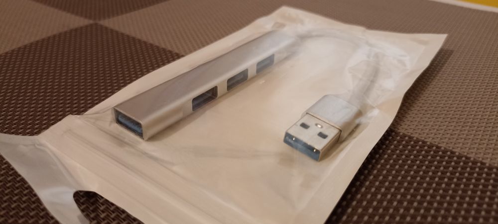 USB 3.0 Extension Hub with 4 Ports64751560519938122