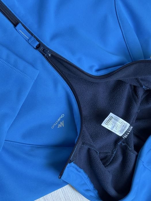 Kurtka Quechuadziecieca 115-124 decathlon niebieska softshell turystyczna
