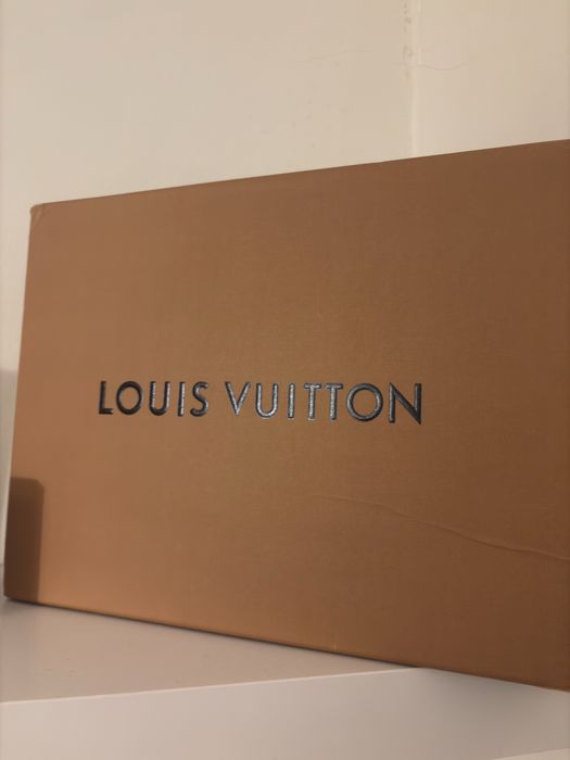 teni louis vuitton