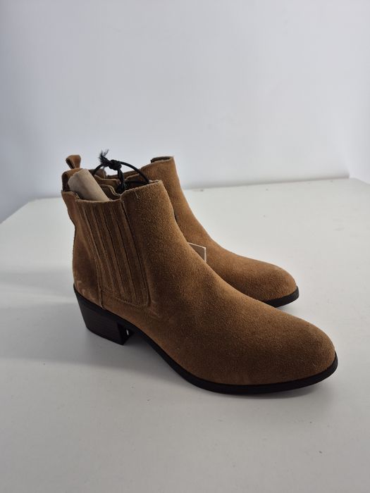 Botki damskie zamszowe nowe 39