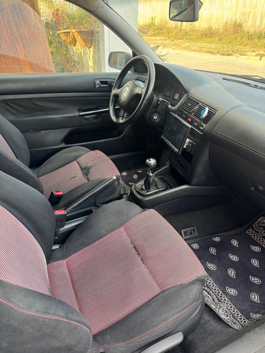 Volkswagen Golf IV 1.9 TDI PD 115 cv | 6 velocidades | Ano 2000