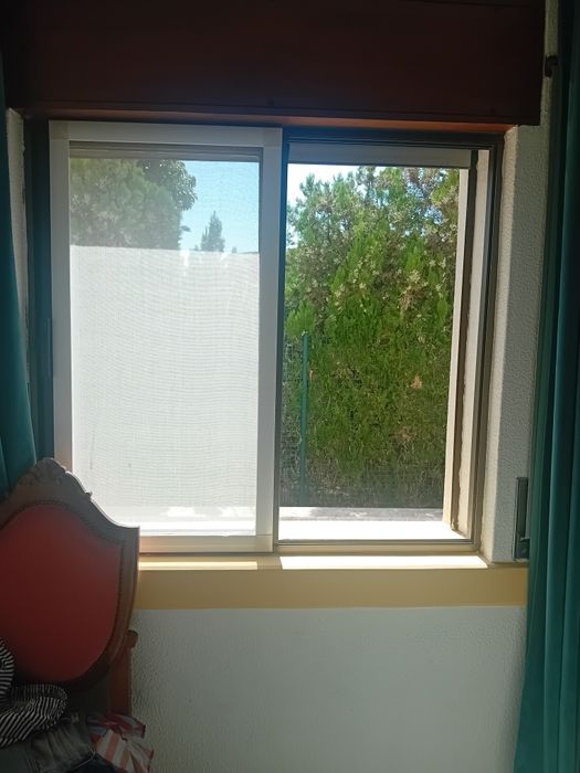 Janelas de Correr  com rede Mosqueteira