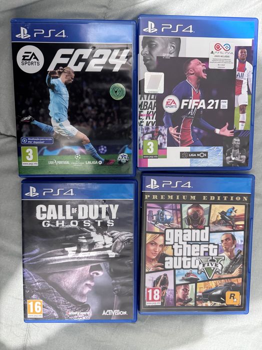 PS4 Pro 1Tb com 2 comandos