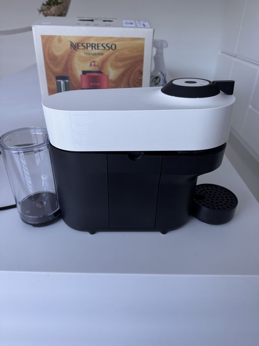 Maquina de Cafe Nespresso Vertuo Pop + Capsulas