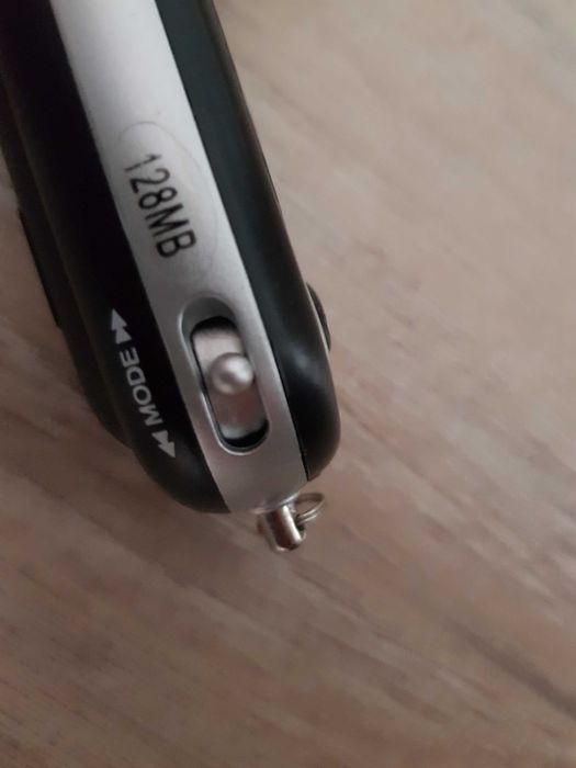 MP3 128 MB com auriculares