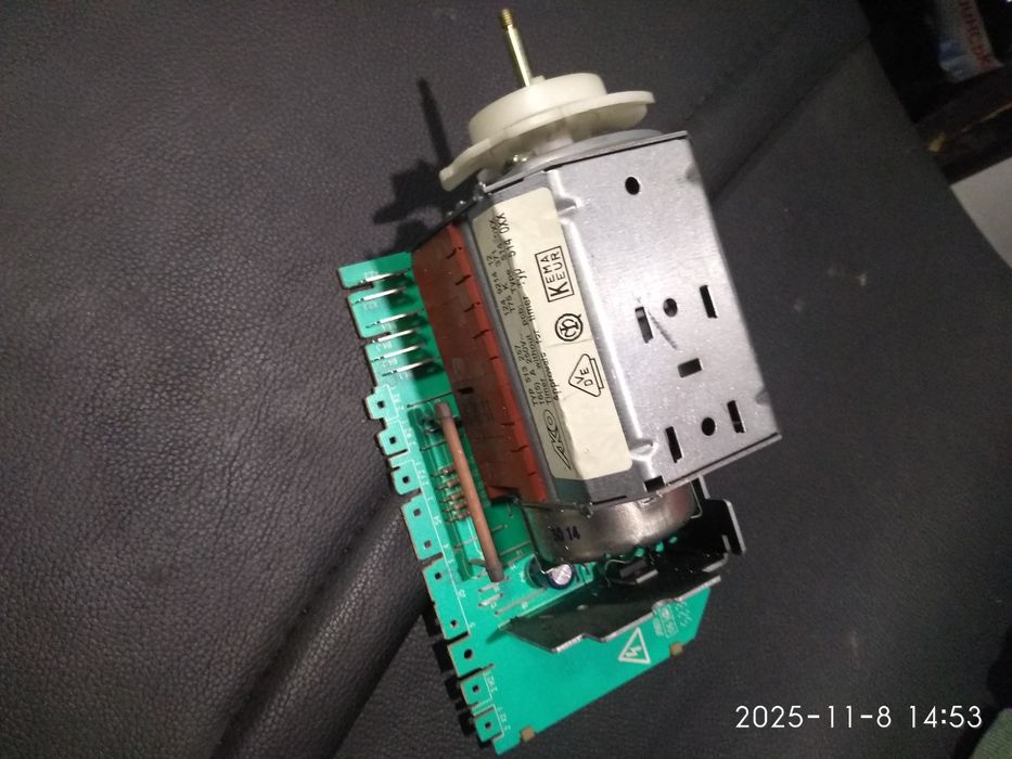 Запчасти холодильника Бош