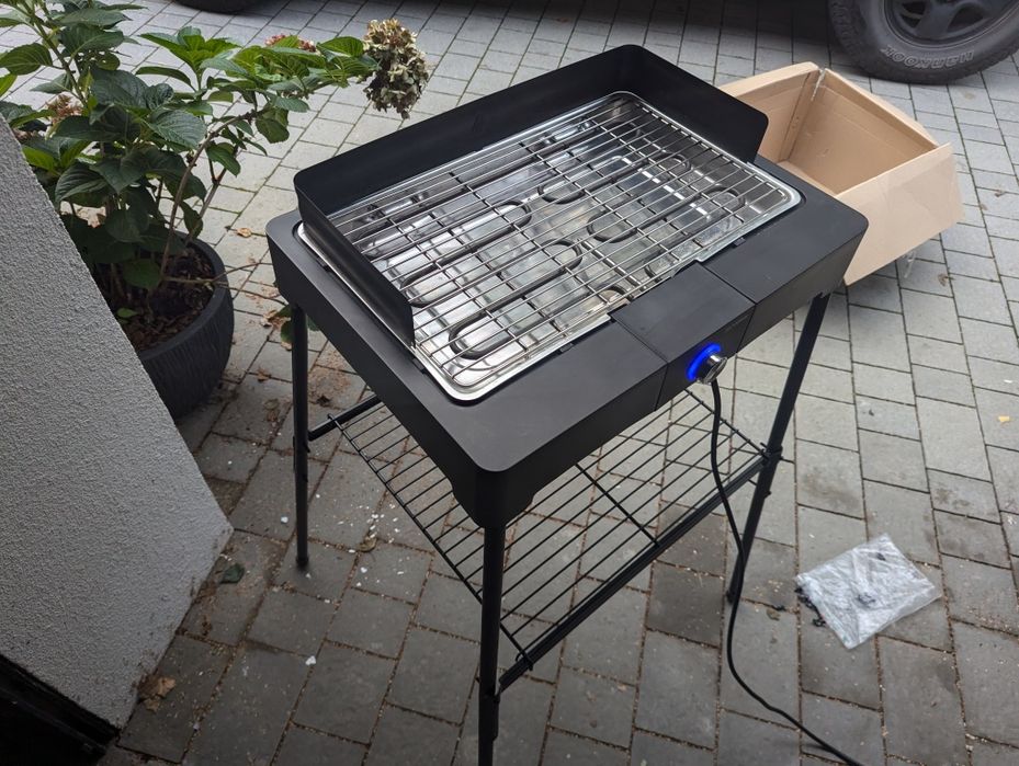 Grill elektryczny z rusztem De Longhi