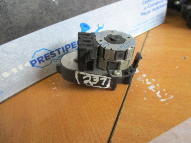 Motor da comporta da sofagem BMW 5 (E39)