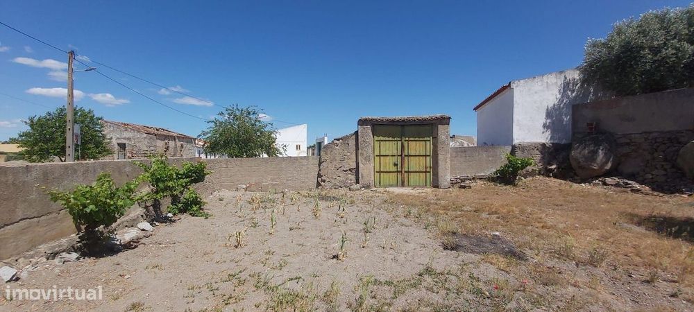 Pedrogão-Vidigueira-Beja -Terreno Urbano Para Construção Com Uma Área
