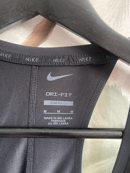 Nike koszulka sportowa rozmiar M czarna slim fit