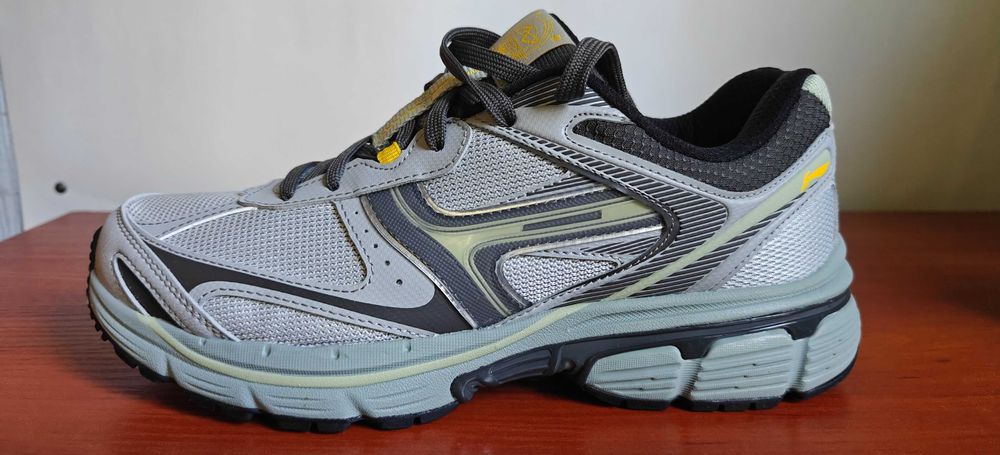 Красовки Li-Ning