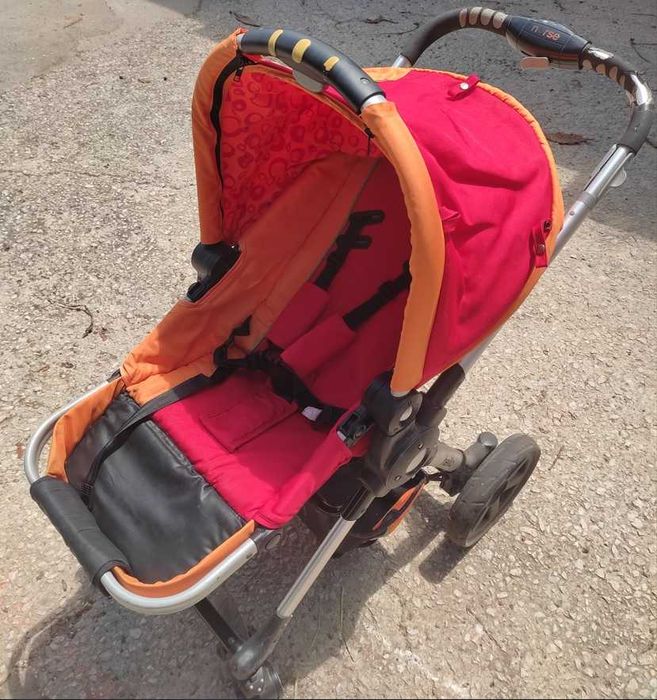 Carrinho de bebe + Ovo  Usado