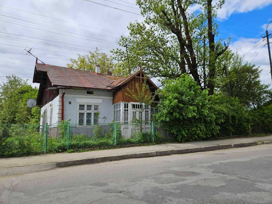 Продається будинок із земельною ділянкою 22 сотки м. Надвірна