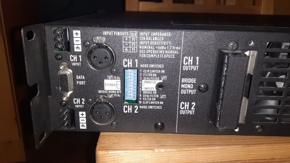 Końcówka mocy QSC CX 702