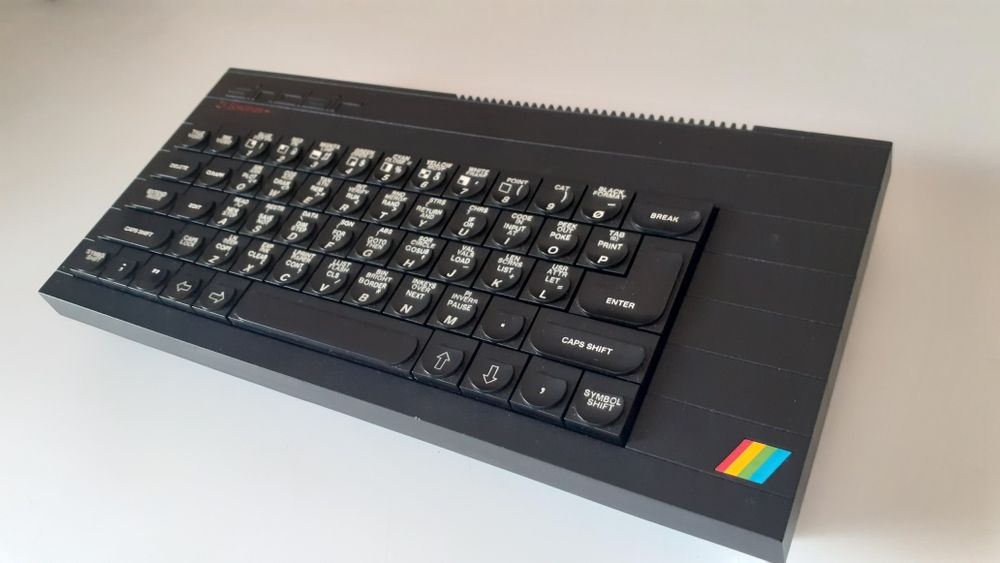 Sinclair ZX Spectrum + com HDMI caixa k7 e manual