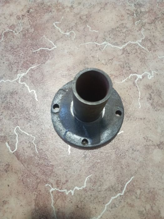 КПП УАЗ кришка підшипника первинного валу