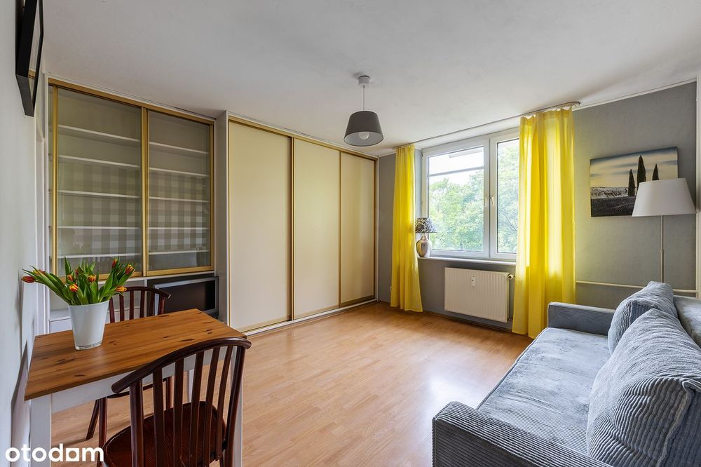 Dla studenta | 29 m² | metro 8 min | osobna kuchnia | bezpośrednio