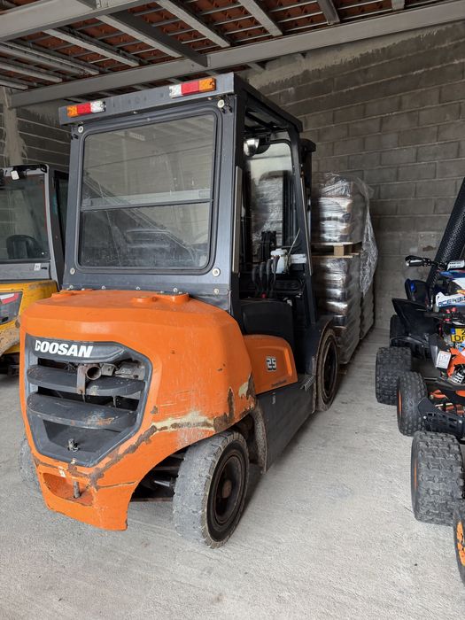 Empilhador Doosan de 2022