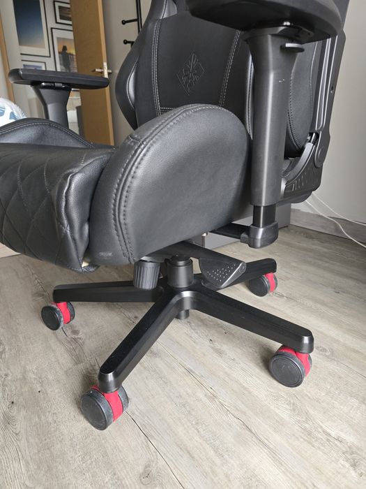 Cadeira Omen Gaming