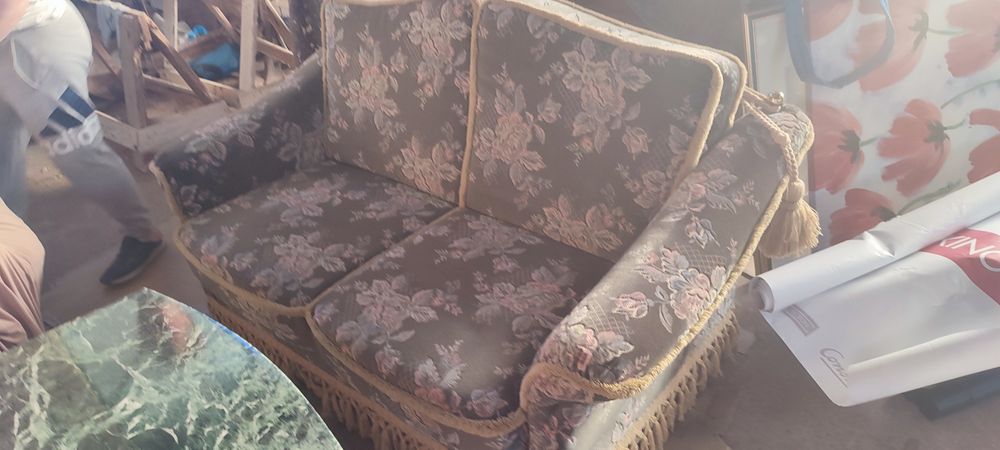 Меблі стіл крісла стільці  комплект