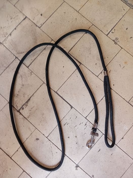 Продам собачий повідок