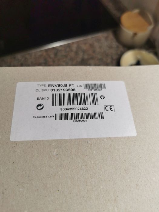 Máquina de café Nespresso vertuo