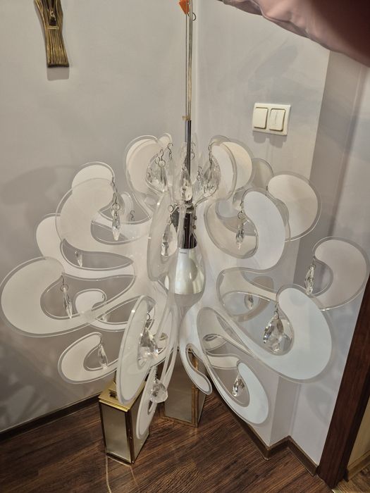 Piękna lampa sufitowa wisząca z kryształkami,stan idealny