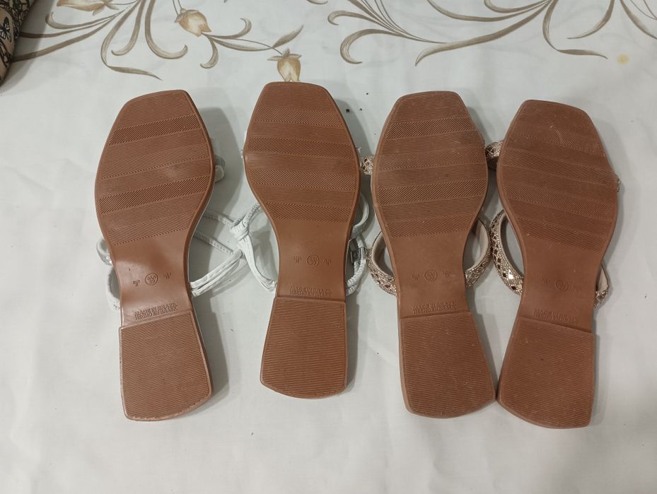 Selling nearly new flip-flops. Worn only once. Both for $19.9964584412566402123