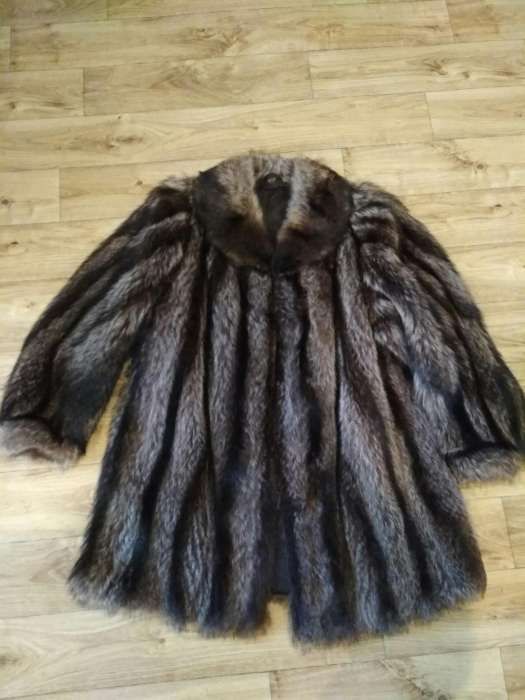 Шуба енот натуральный