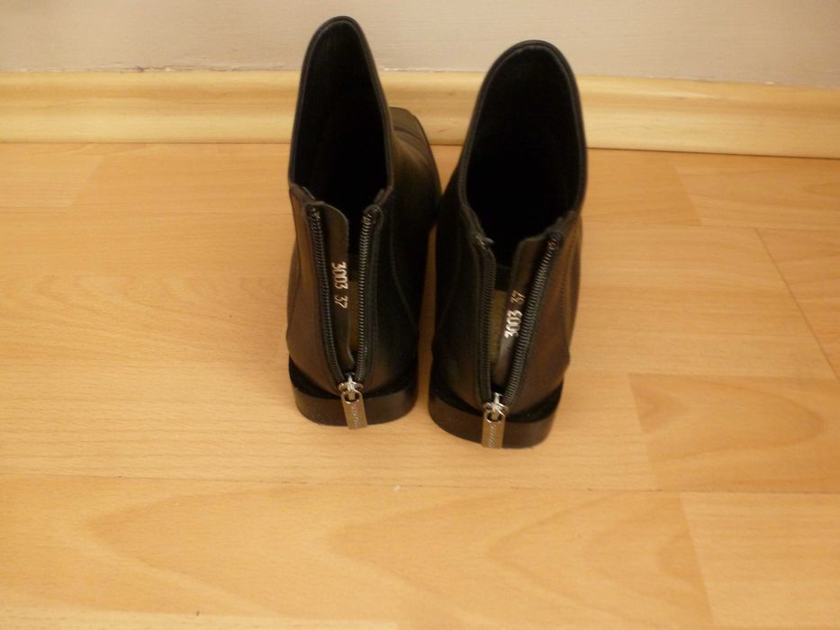 Czarne botki Gino Rossi 37