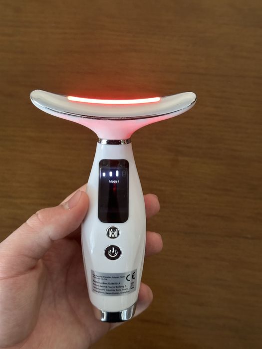 Мікрострумовий масажер Neck Beauty Device для шиї та обличчя