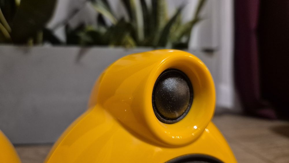 Scandyna MicroPod  glosniki stereo Ferrari