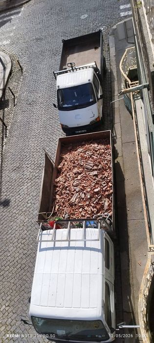 Faço limpeza geral cumulação de Lixo tb Faço Demolição Recolha de Entulho Madeira Monos Resíduos Serviços Mudança Limpeza Terrenos